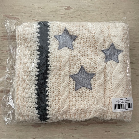 Taylor Swift Folklore Cardigan Scarf OFFICIAL NEW AND SEALED - Picture 4 of 6